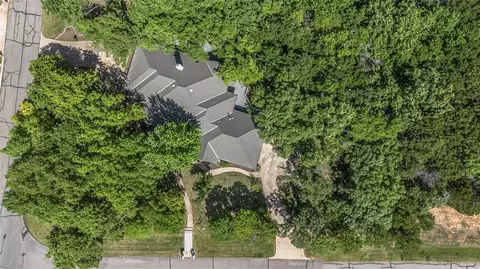 2500 Perth Dr, Edmond, OK 73013