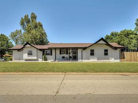 6311 NW 19th St, Bethany, OK 73008