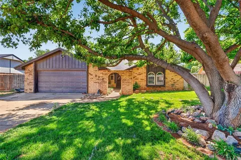 908 Mac Dr, Elk City, OK 73644