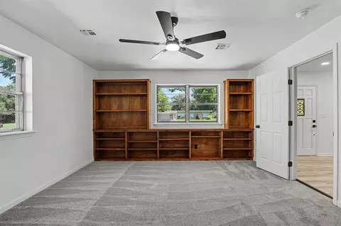 Living - 210 E Vida Way, Norman, OK 73069 photo 3 of 3