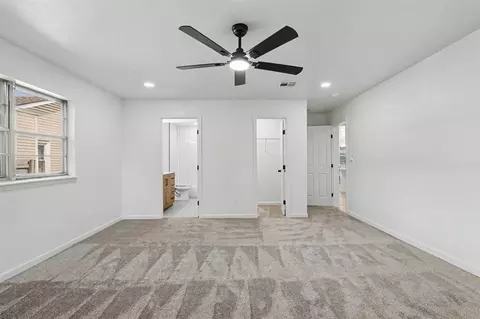 Bedroom - 210 E Vida Way, Norman, OK 73069 photo 1 of 4