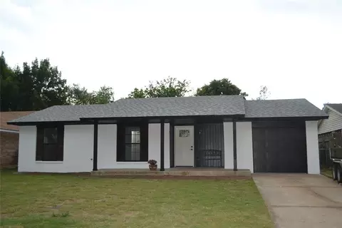 9618 NE 3rd St, Midwest City, OK 73130