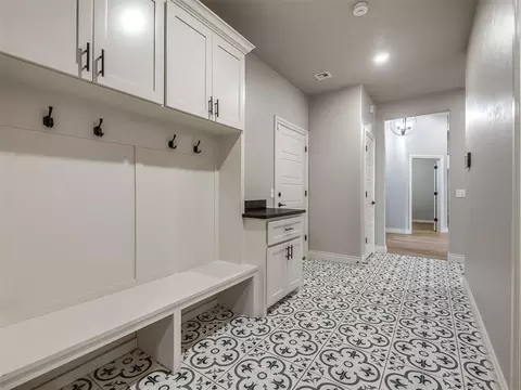 Entry Way - 4844 Constitution Ln, Tuttle, OK 73089 photo 1 of 2
