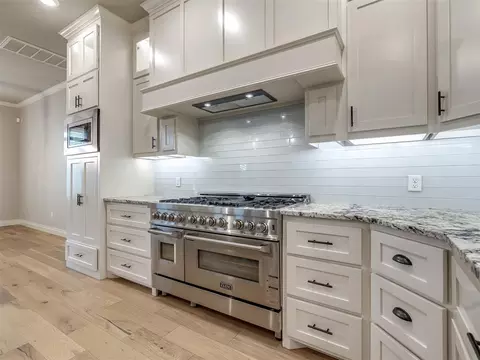 Kitchen - 4844 Constitution Ln, Tuttle, OK 73089 photo 3 of 3