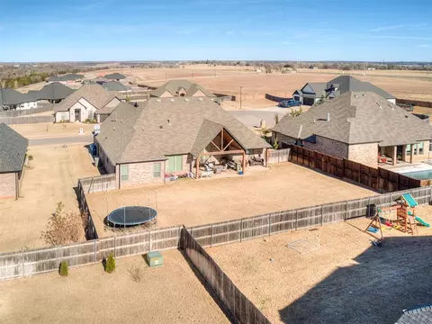 View/Area - 4844 Constitution Ln, Tuttle, OK 73089 photo 3 of 3