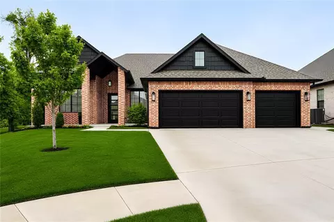 10104 SW 25th Ct, Yukon, OK 73099