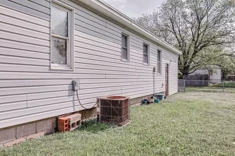 Other - 802 W Spruce St, Haskell, OK 74436 photo 6 of 13