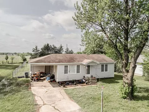 View/Area - 802 W Spruce St, Haskell, OK 74436 photo 1 of 12