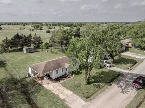 View/Area - 802 W Spruce St, Haskell, OK 74436 photo 2 of 12