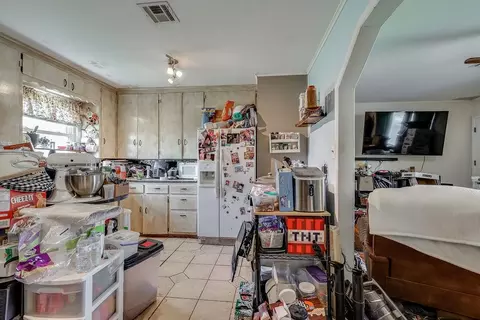 Kitchen - 802 W Spruce St, Haskell, OK 74436 photo 1 of 4