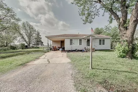 Exterior - 802 W Spruce St, Haskell, OK 74436 photo 11 of 11