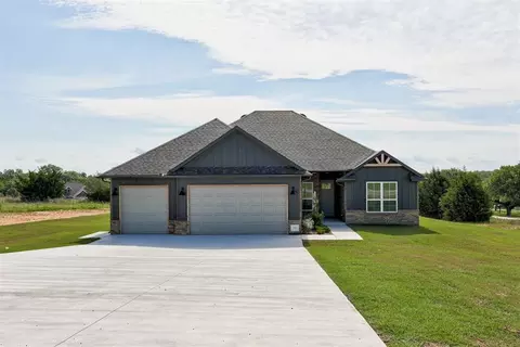 2005 Shady Oaks Cir, Blanchard, OK 73010