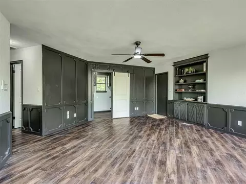Living - 1 Horseshoe Ln, Mcloud, OK 74851 photo 7 of 7