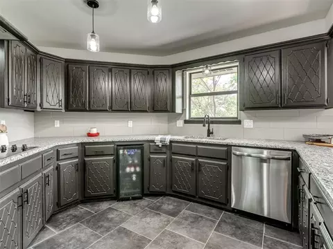 Kitchen - 1 Horseshoe Ln, Mcloud, OK 74851 photo 6 of 8