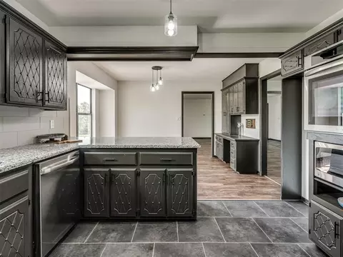 Kitchen - 1 Horseshoe Ln, Mcloud, OK 74851 photo 8 of 8