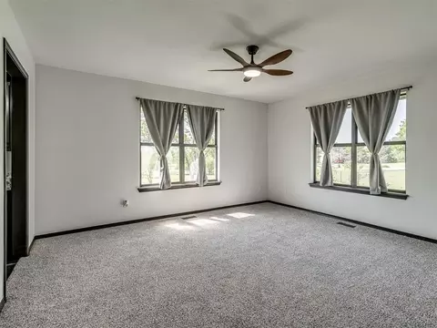 Bedroom - 1 Horseshoe Ln, Mcloud, OK 74851 photo 2 of 8