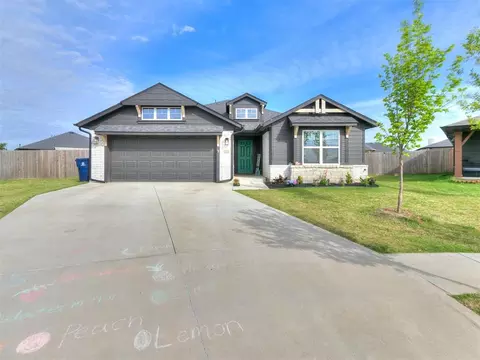 701 Caladium Dr, Yukon, OK 73099