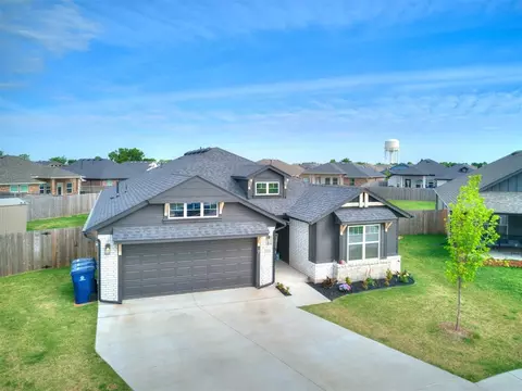 701 Caladium Dr, Yukon, OK 73099