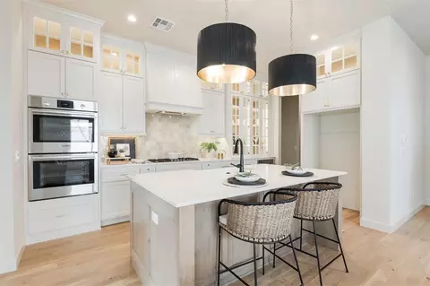 Kitchen - Undisclosed, Edmond, OK 73034 photo 2 of 7