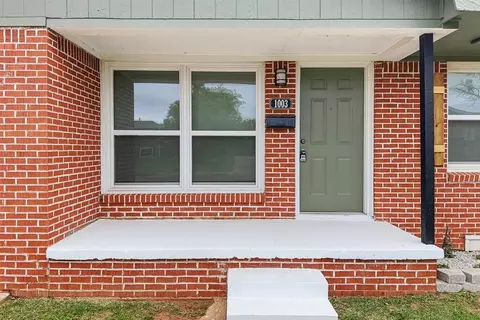 Exterior - 1003 Asalee St, Altus, OK 73521 photo 5 of 12