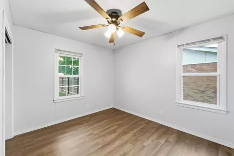 Bedroom - 1003 Asalee St, Altus, OK 73521 photo 5 of 7