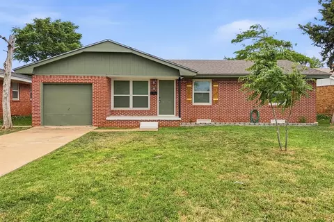 1003 Asalee St, Altus, OK 73521