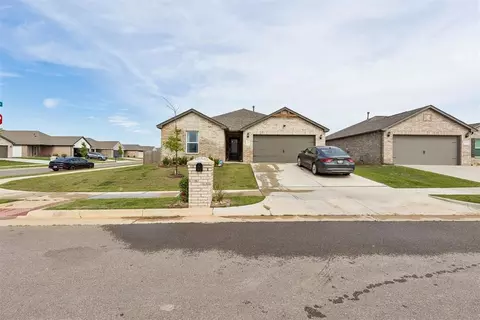 1601 Vermilion Ln, El Reno, OK 73036