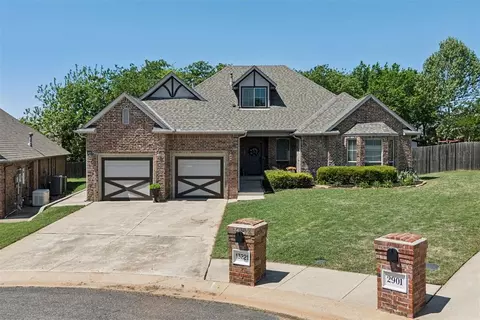 13221 Englewood Ln, Edmond, OK 73013