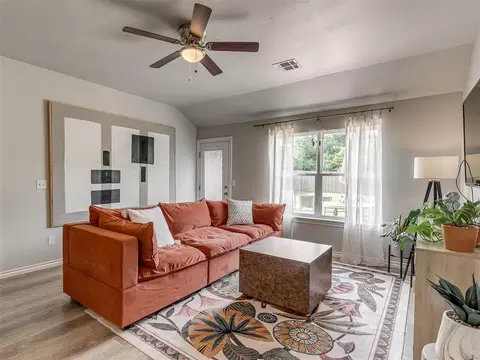 916 E Hill St, Oklahoma City, OK 73105