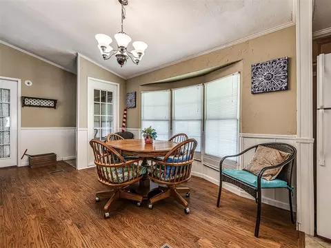 Dining - 420019 E 1161 Cir, Eufaula, OK 74432 photo 3 of 3