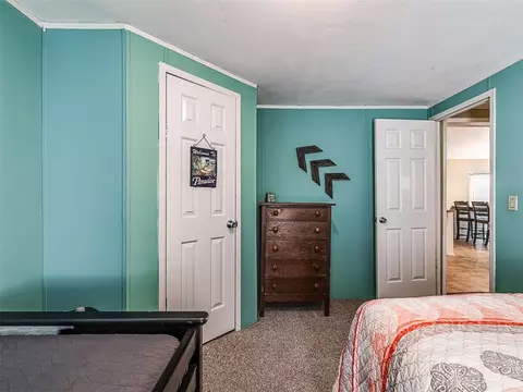 Bedroom - 420019 E 1161 Cir, Eufaula, OK 74432 photo 6 of 6