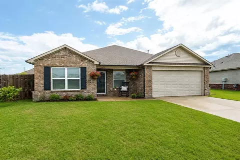 1429 Quartz Pl, Noble, OK 73068