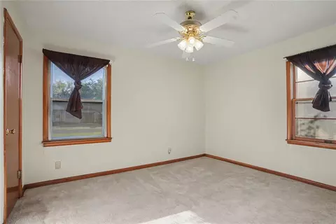 Bedroom - 1221 Hickory St, Altus, OK 73521 photo 3 of 6
