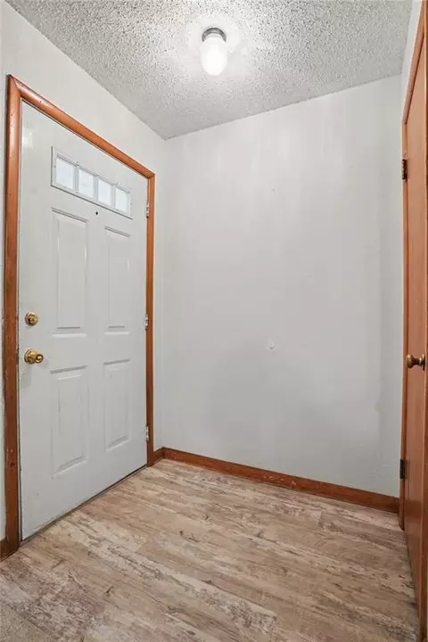 Entry Way - 1221 Hickory St, Altus, OK 73521 photo 1 of 1