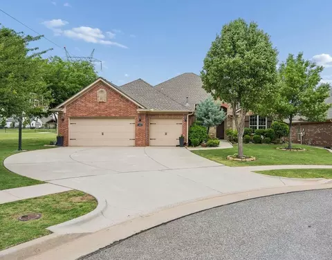4321 Carrington Ct, Norman, OK 73072