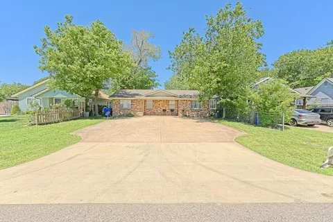 119 W Frank St #121, Norman, OK 73069