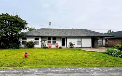 614 SE 7th St, Lexington, OK 73051