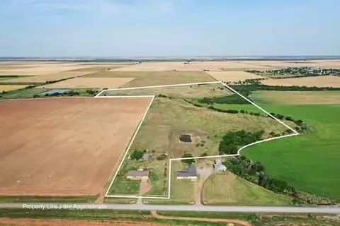 15865 S County Road 202, Altus, OK 73521