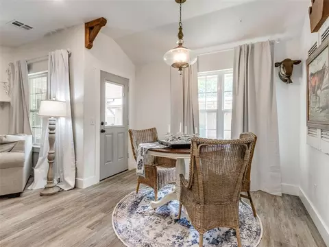 Dining - 202 W Pine St, Tuttle, OK 73089 photo 2 of 3