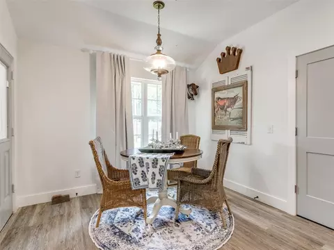 Dining - 202 W Pine St, Tuttle, OK 73089 photo 1 of 3