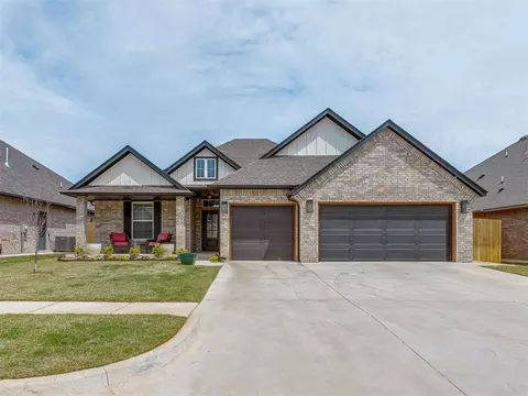 12013 SW 51st St, Mustang, OK 73064