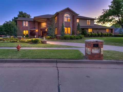 509 Manor Hill Dr, Norman, OK 73072