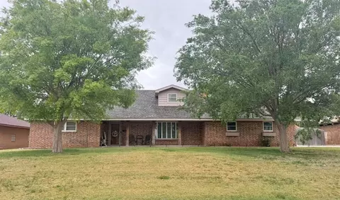 1713 N Crumley St, Guymon, OK 73942