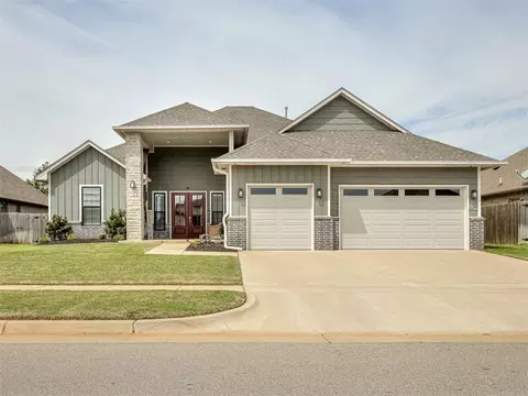 4805 Hambletonian Ln, Mustang, OK 73064