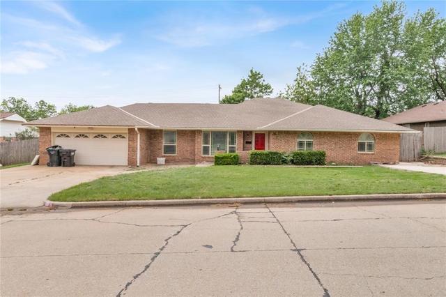 406 Garland St, Moore, OK 73160
