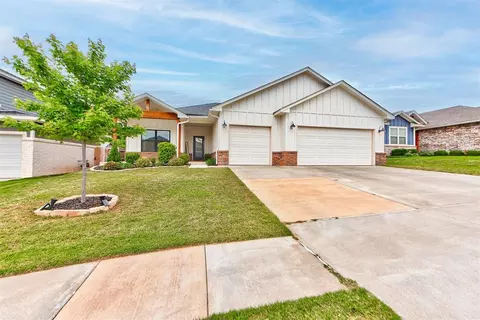 513 NW 183rd St, Edmond, OK 73012