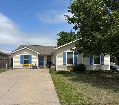 409 Calla Lily Ln, Norman, OK 73069