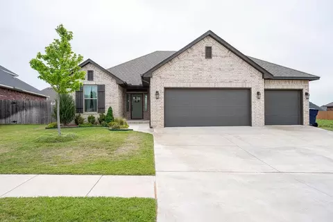 4604 Bermuda Dr, Mustang, OK 73064