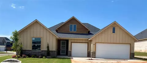 11729 NW 105th St, Yukon, OK 73099