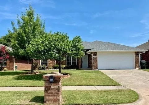 1633 Creekside Ln, Norman, OK 73071